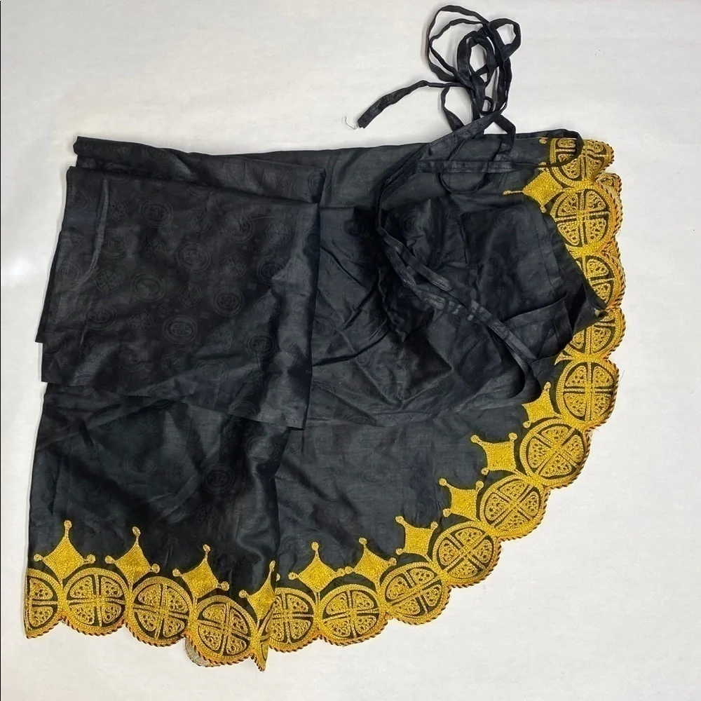 TABLEAU in SPIRITUAL GOLD 6 curated vintage items